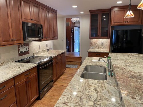 Prime Location in Charlotte! 5br/4ba- Sleeps 16