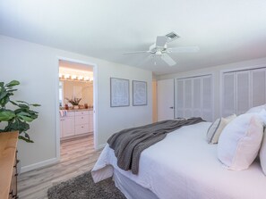 3 bedrooms, desk, iron/ironing board, free WiFi