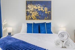 1 habitación, tabla de planchar con plancha, wifi y ropa de cama 