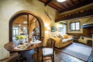 Interior - Private Villa with hot tub, sauna, WIFI, A/C, private pool, TV, patio, close to Greve In Chianti (Figline Valdarno)