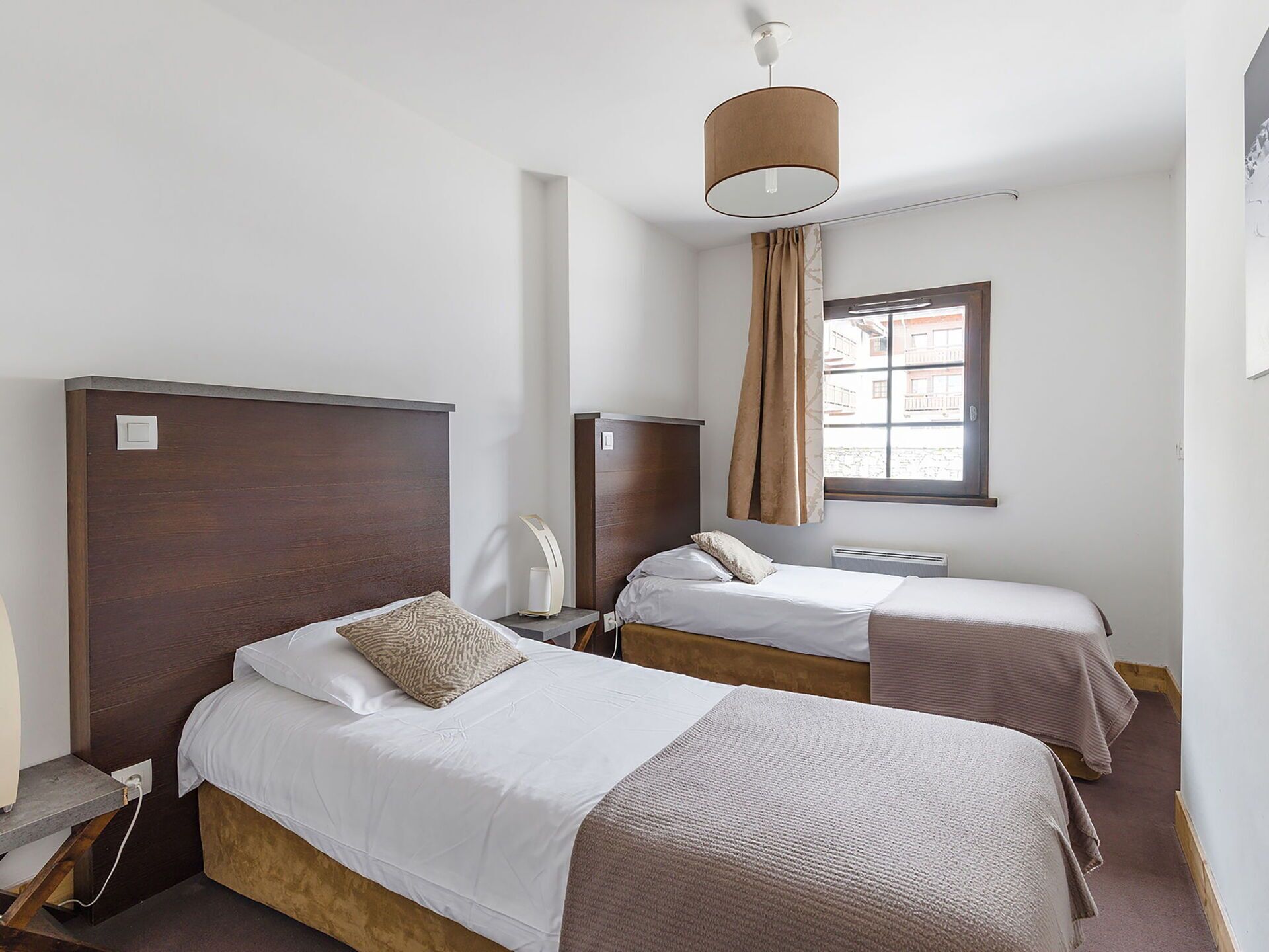 2 habitaciones, cuna de viaje, wifi y ropa de cama 