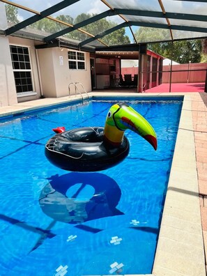 Piscine extérieure, piscine chauffée