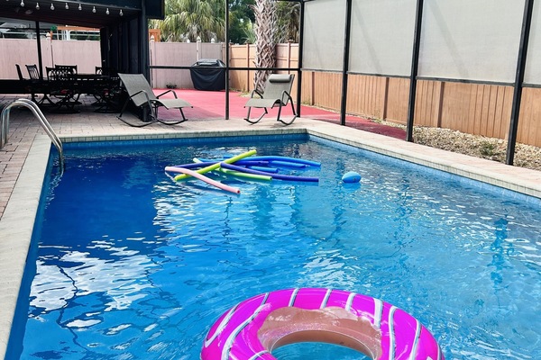 Outdoor pool, a heated pool