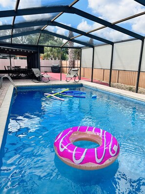 Outdoor pool, a heated pool