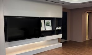 President Suite | Individually decorated, individually furnished, free WiFi, bed sheets - Busan Centum Victoria Hotel (Busan)