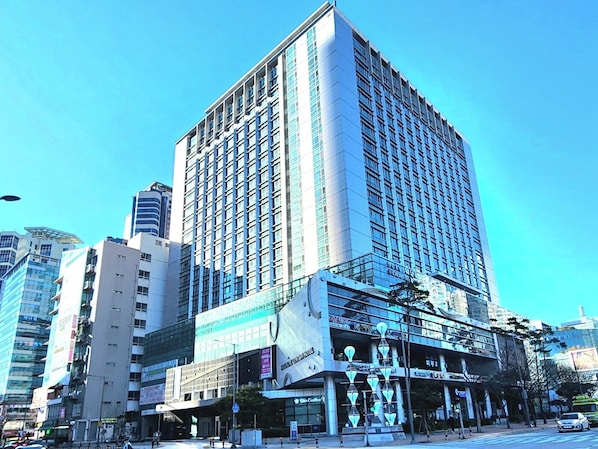 Front of property - Busan Centum Victoria Hotel (Busan)