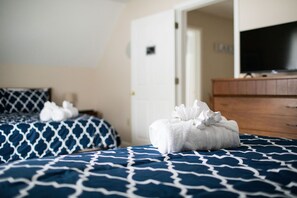 3 bedrooms, iron/ironing board, travel crib, free WiFi