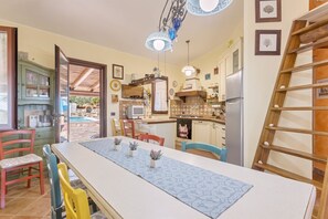 Dining - Villa Favòla independent with private pool (Tertenia)