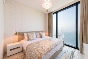 2 bedrooms, iron/ironing board, WiFi