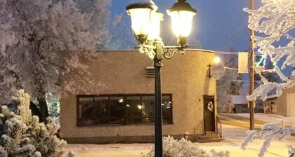 Retro 1946 Villa Retreat in St. Walburg, the gateway to nature’s lakes & forest.