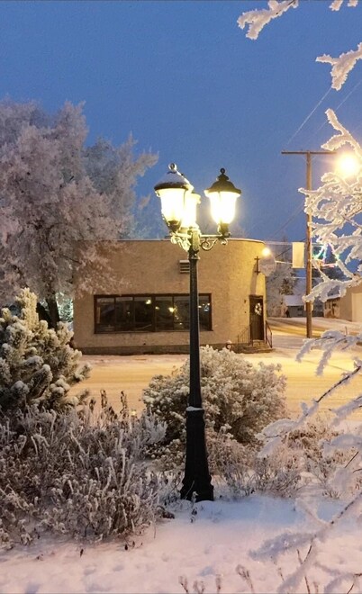 Retro 1946 Villa Retreat in St. Walburg, the gateway to nature’s lakes & forest.