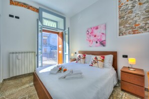 1 chambre, fer et planche à repasser, Wi-Fi gratuit, draps fournis