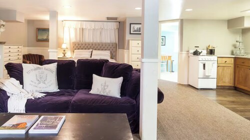 Broad Street Studio-LOCATION! walk to town