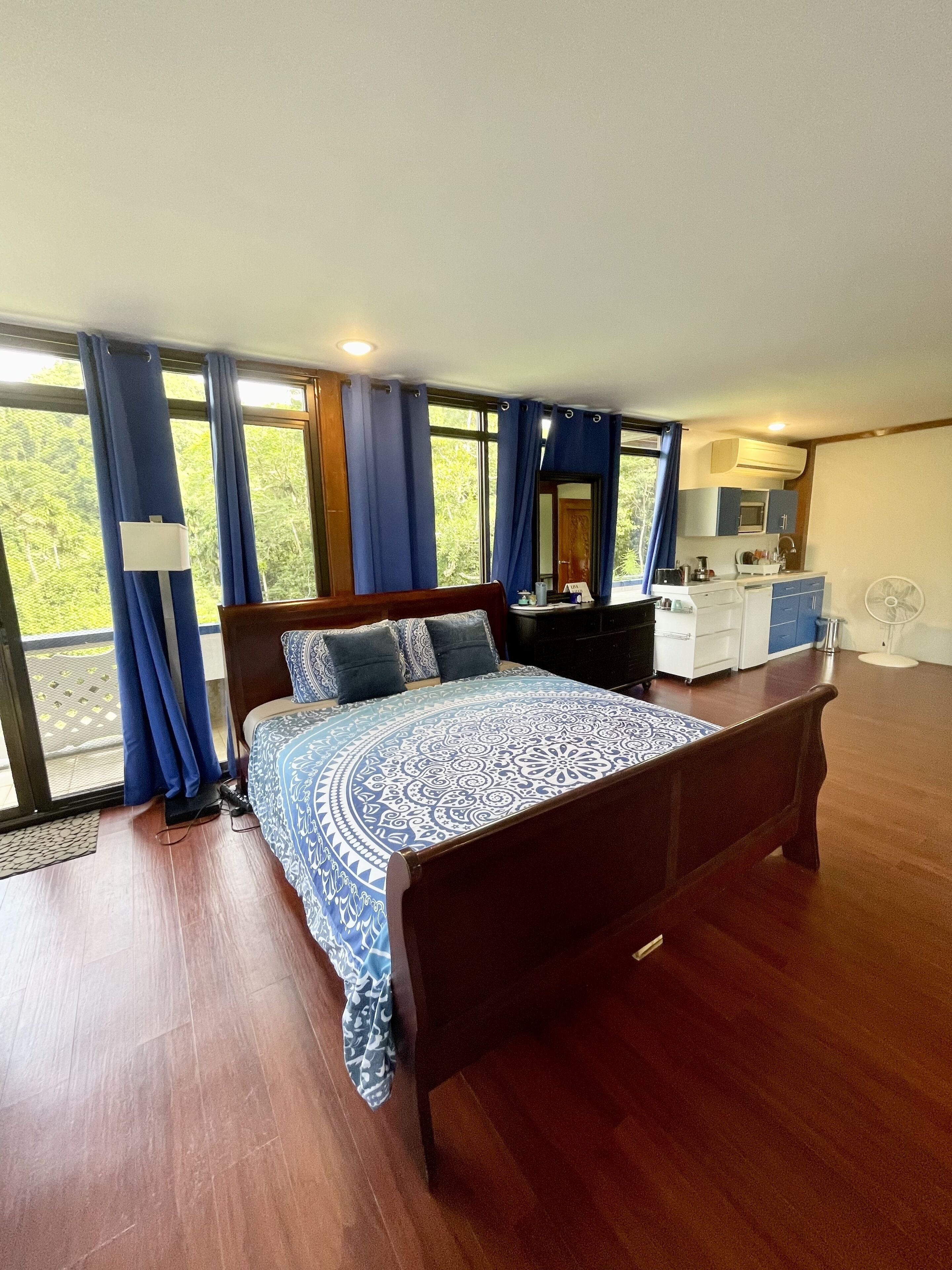 1 多间卧室、熨斗/熨衣板、免费 WiFi、床单