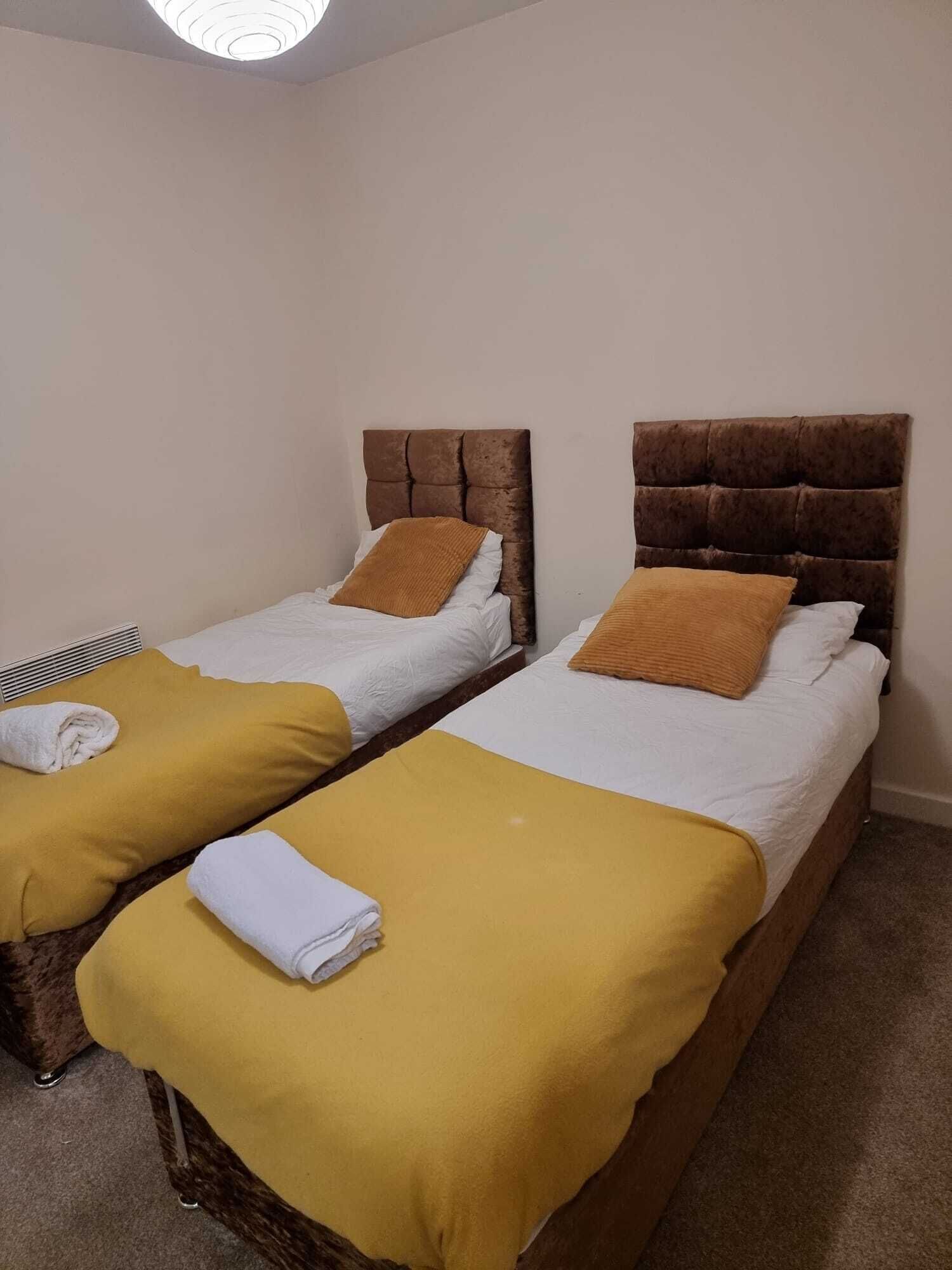 Apartment, Mehrere Betten | 2 Schlafzimmer, Bügeleisen/Bügelbrett, kostenloses WLAN, Bettwäsche