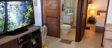 1 Schlafzimmer, Schreibtisch, Bügeleisen/Bügelbrett, kostenloses WLAN