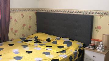 2 室のベッドルーム、セーフティボックス (室内)、アイロン / アイロン台、WiFi (無料)