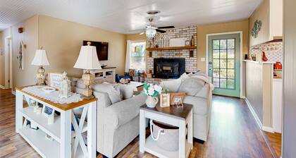 Dog-friendly, secluded home 2 miles to Main St. with firepit, gazebo, & BBQ pit
