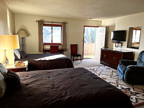 Basic Room | Individually decorated, individually furnished, laptop workspace - Furnas County Lodging (Beaver City)