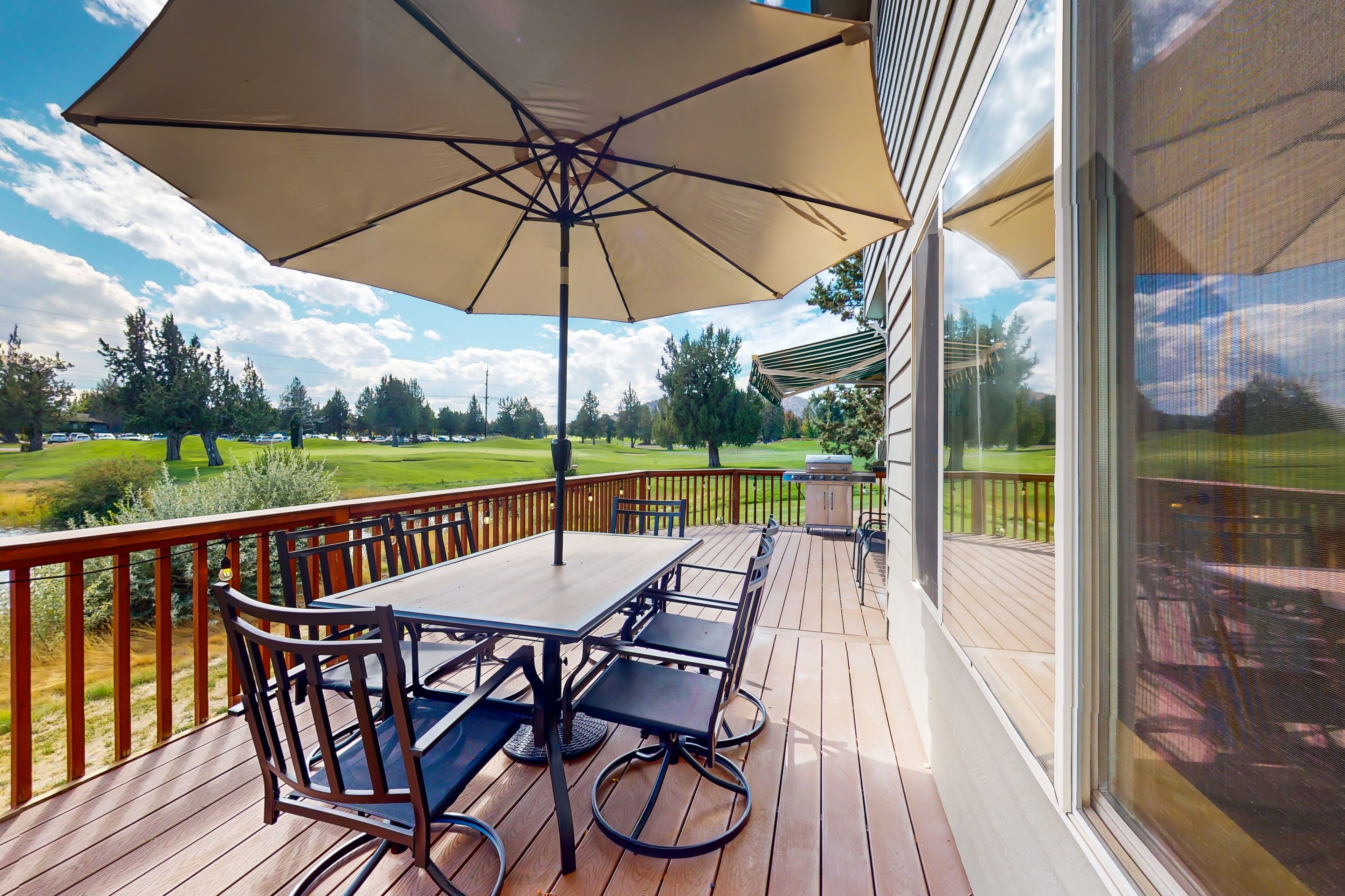 Charming waterfront townhouse with fireplace, pool, hot tub, & washerdryer