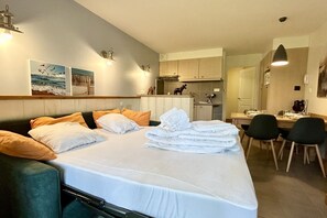 1 bedroom, WiFi, bed sheets