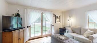 Historic home on 1 acre with snowmobile trails in backyard & mountain views