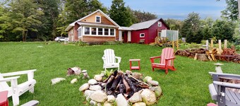 Historic home on 1 acre with snowmobile trails in backyard & mountain views