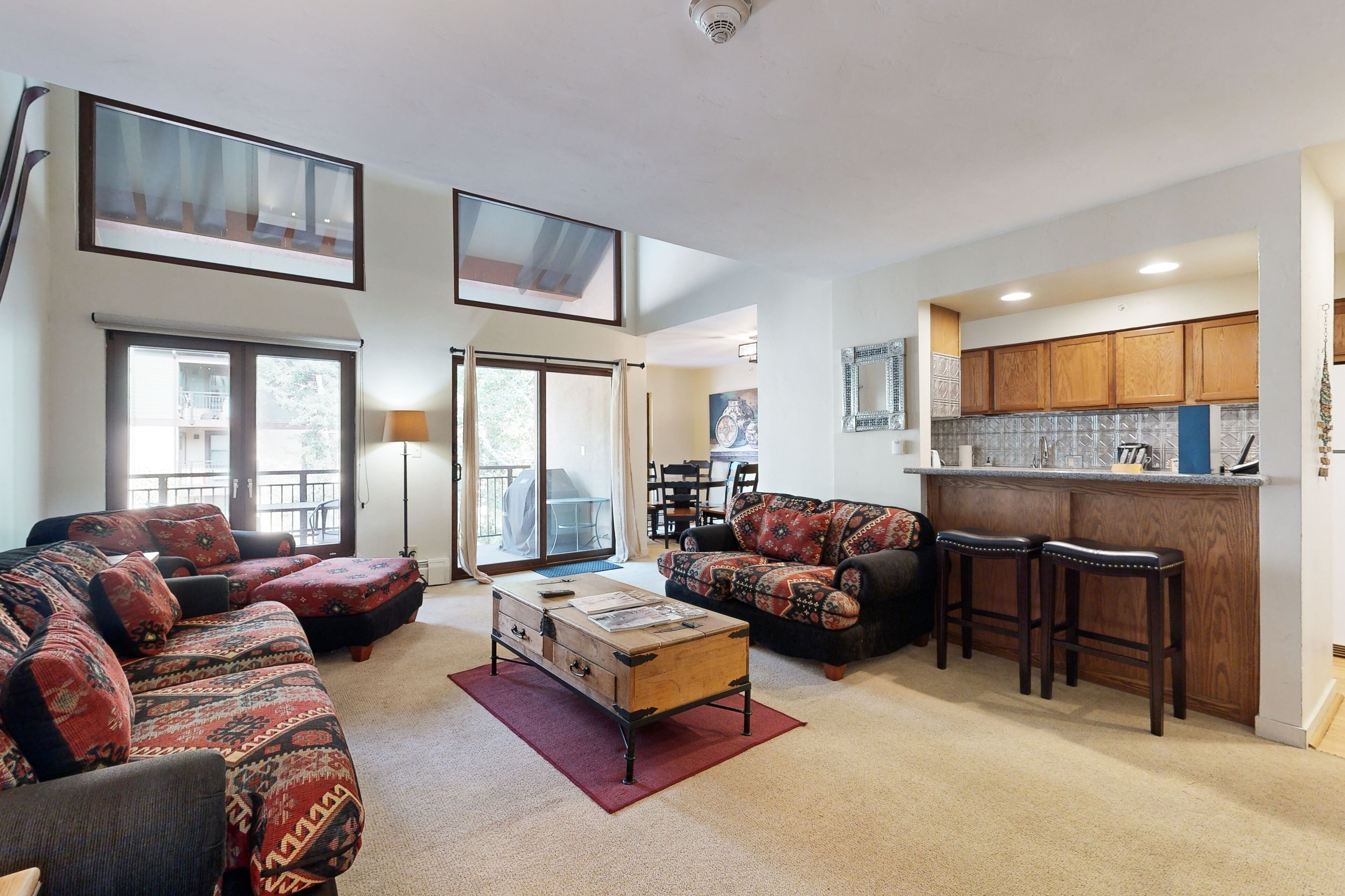 Fernseher, DVD-Player, Videothek