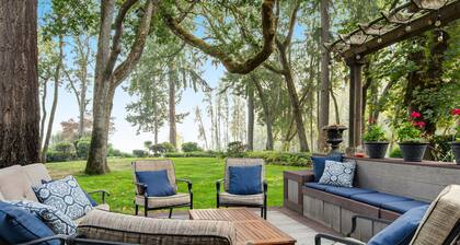2-story lakefront home with incredible Mt Rainer views, large yard, grill, patio