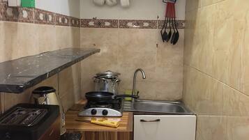Fridge, microwave, stovetop, electric kettle