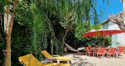 Grande maison avec charme et piscine Ă Olonzac