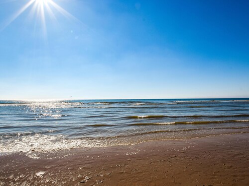 Bright chalet with views over the meadows