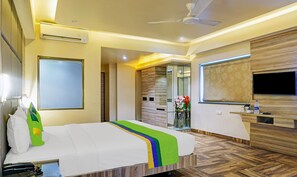 Iron/ironing board - Treebo Classic Grande, Camp (Pune)