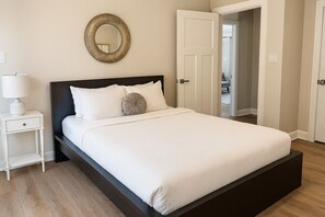 4 bedrooms, desk, iron/ironing board, WiFi