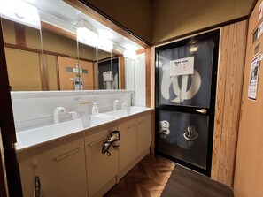 Lavabo de la salle de bain