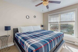 4 chambres, fer et planche à repasser, Internet gratuit, draps fournis