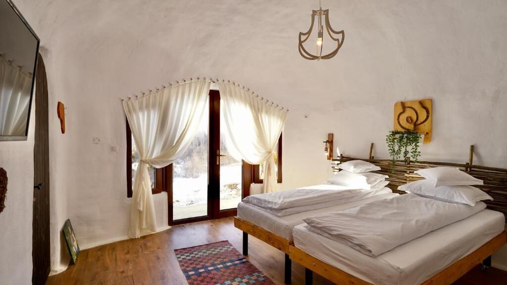 Design Double Room | Individually decorated, individually furnished, desk, free WiFi