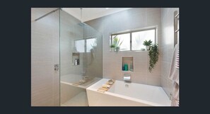 Bathtub