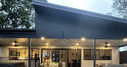 Charm and Character in leafy green suburb