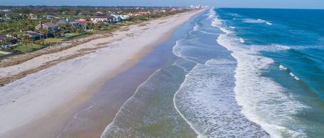 Navigation en bateau à moteur, pêche sur place
