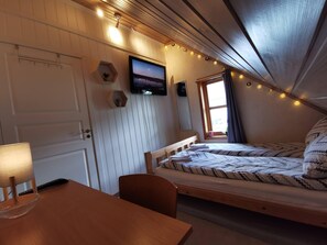 3 chambres, bureau, fer et planche à repasser, Wi-Fi gratuit