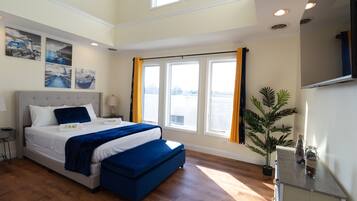 3 bedrooms, Frette Italian sheets, premium bedding, free WiFi