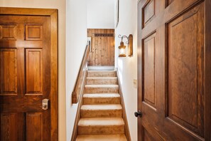 House, Multiple Beds (Sunrise Highlander L2) | Interior - Sunrise Highlander L2 (Killington)