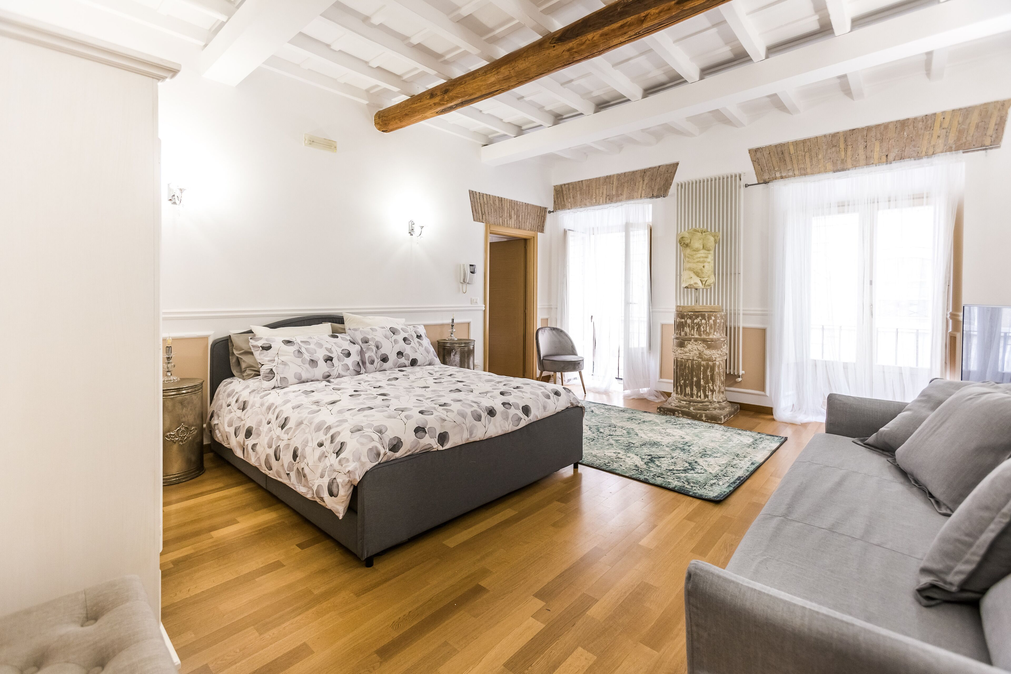 2 bedrooms, iron/ironing board, travel crib, free WiFi