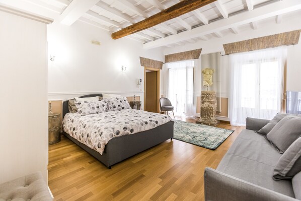 2 camere, ferro/asse da stiro, culla da viaggio, Wi-Fi gratuito