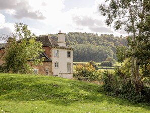 Exterior - Rockstowes House (Dursley)