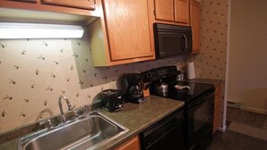 Unclassified image, 4 of 18, button - Whiffletree B8 (Killington)