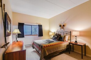 Condo, 1 Queen Bed with Sofa bed (Pinnacle A05) | 1 bedroom - Pinnacle A05 (Killington)