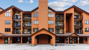 Condo, 1 Queen Bed with Sofa bed (Pico D305) | Exterior - Pico D305 (Killington)