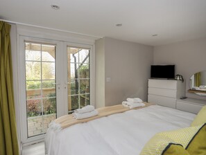 Cottage | 4 bedrooms, individually decorated, individually furnished, free WiFi - Ty'n Lon (Dulas)